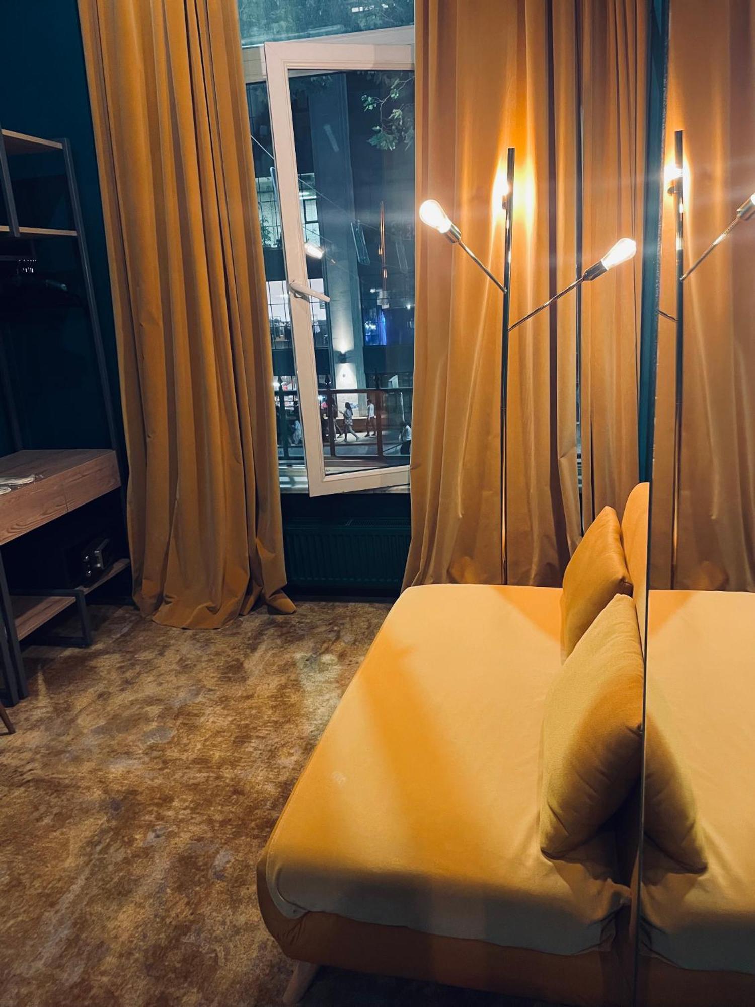 Freeze Inn Tbilisi Exterior foto